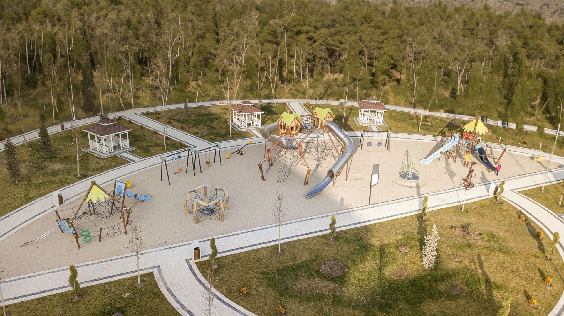 Cemer Kent Ekipmanları